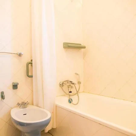 Windmill Park 1 Bed With Views! Daire