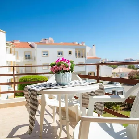 Windmill Park 1 Bed With Views! Апартаменты