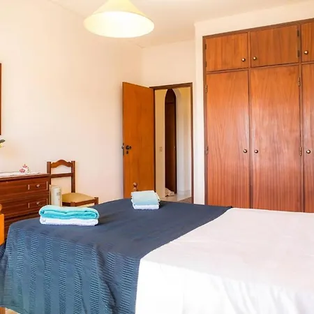 Windmill Park 1 Bed With Views! Апартаменты