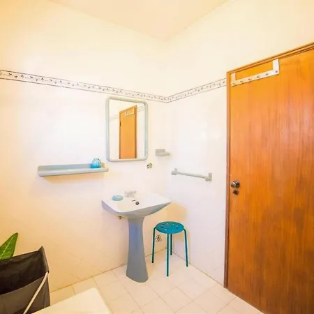 Апартаменты Windmill Park 1 Bed With Views! *