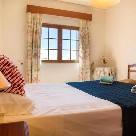 Windmill Park 1 Bed With Views! Лагуш